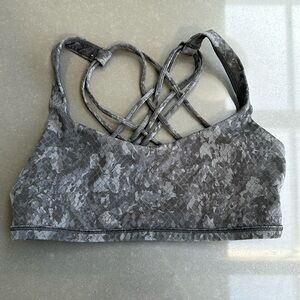 Lululemon sports bra